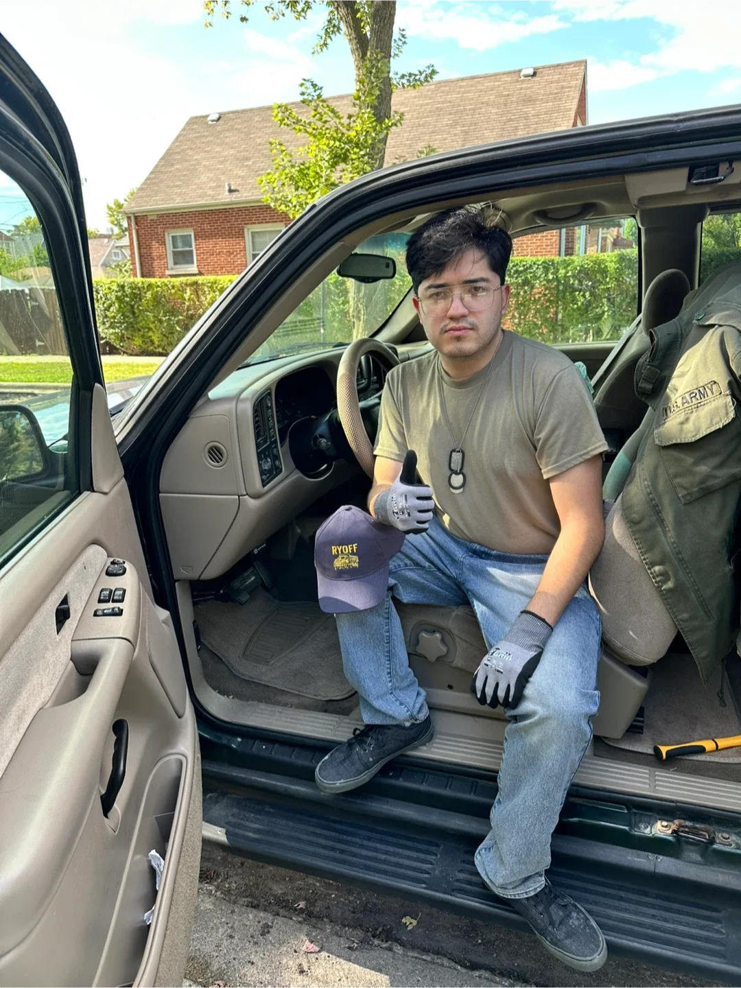 RYOFF Junk Removal – Same Day Service 🚛 image indicator(3)