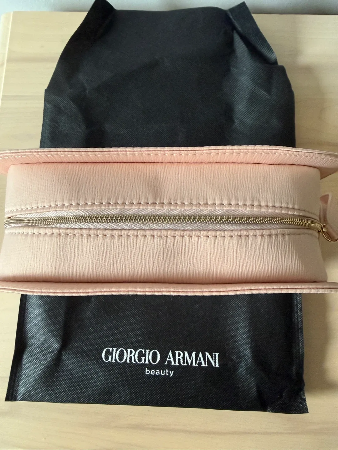 Giorgio Armani Beauty Pouch - Light Pink image indicator(2)
