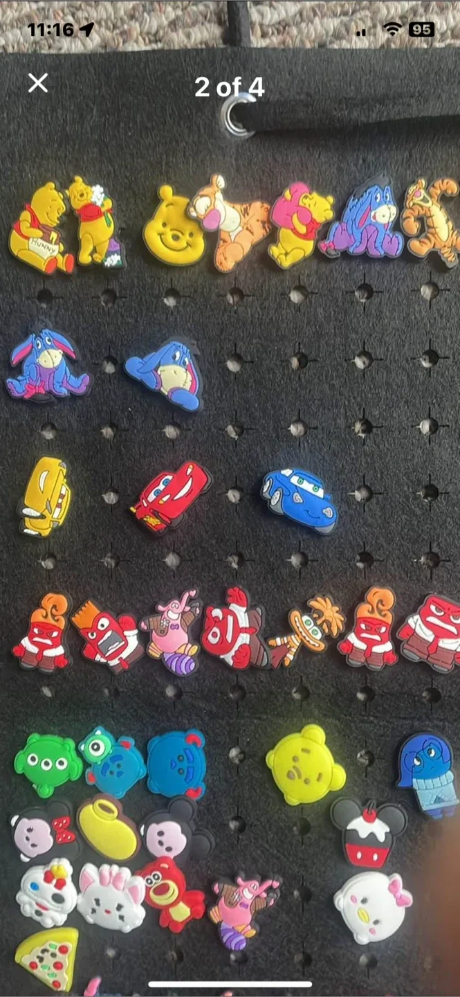 Hanging Croc Charms Displayer