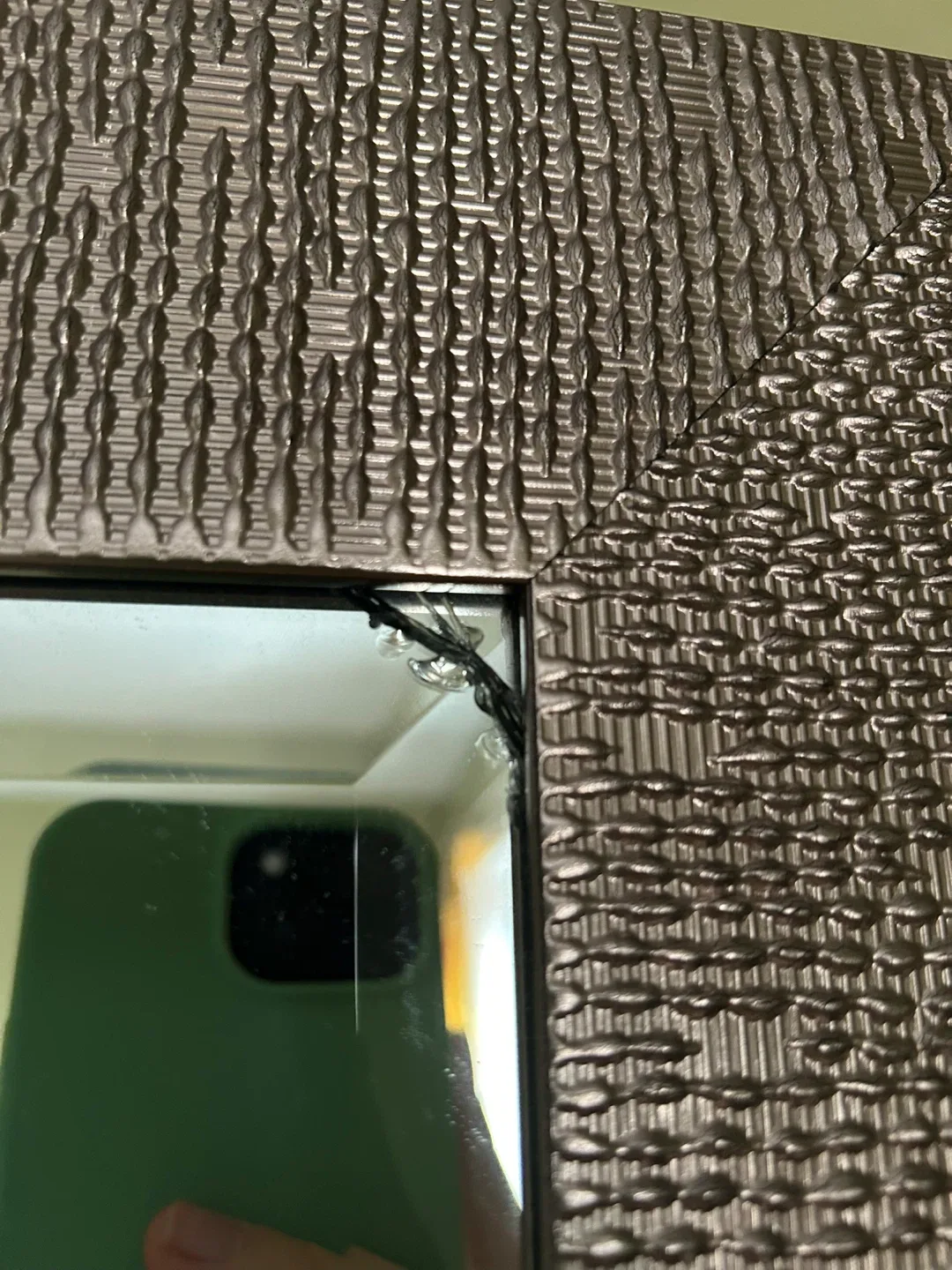 Large Mirror with Textured Frame image indicator(4)