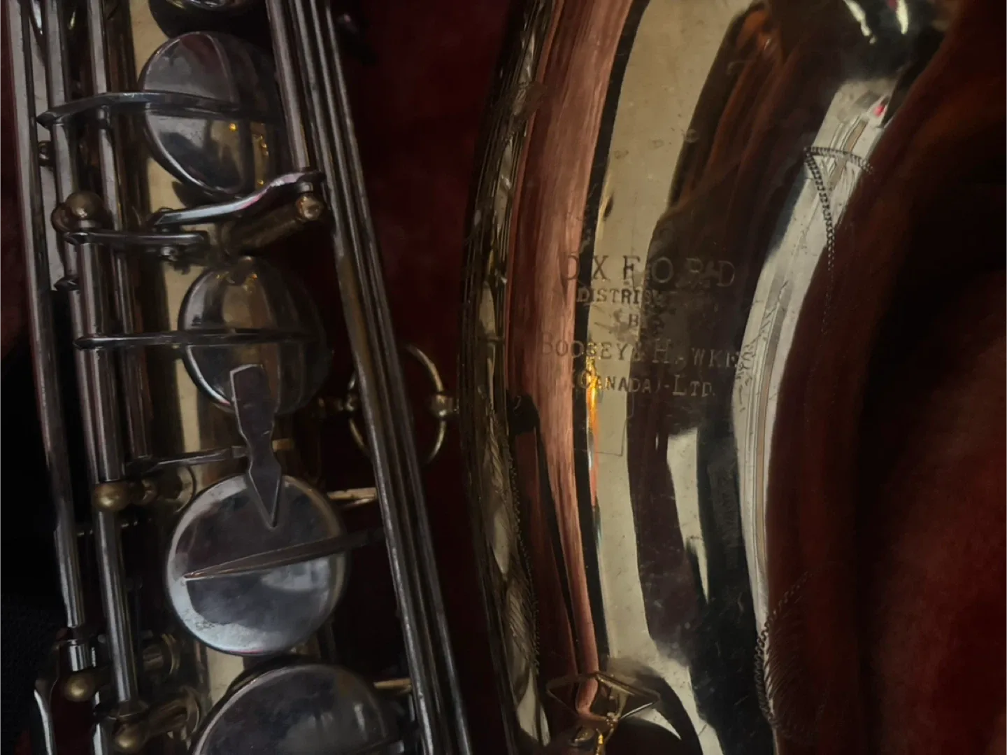 D. Walker Saxophone with Case image indicator(3)