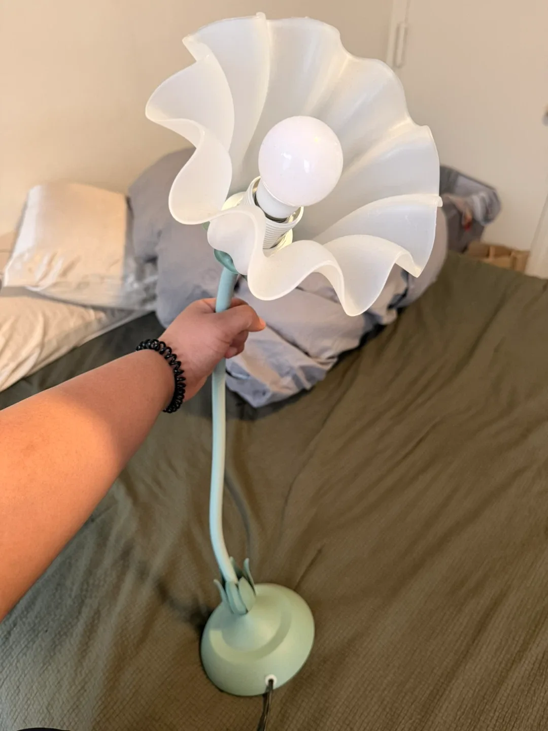 Flower Table Lamp - Green