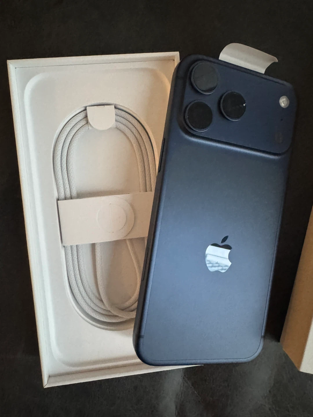 New Apple iPhone 17 Pro Max - photo 4