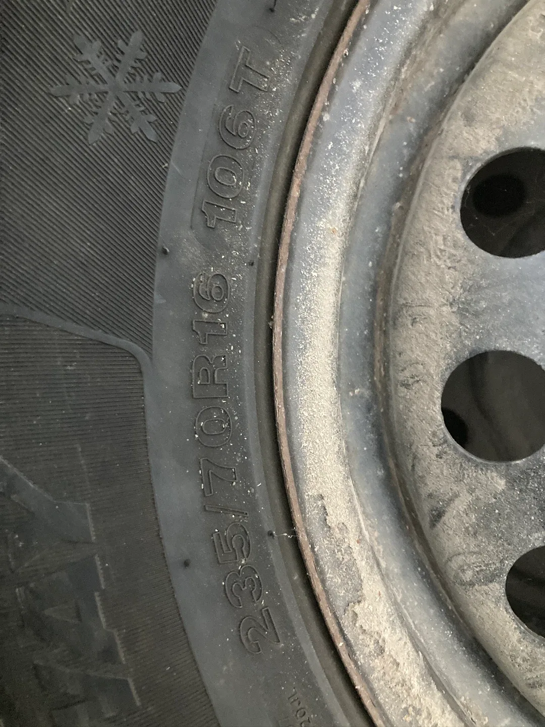 Headway Polarstar 235/70R16 106T Tire and Rims image indicator(2)