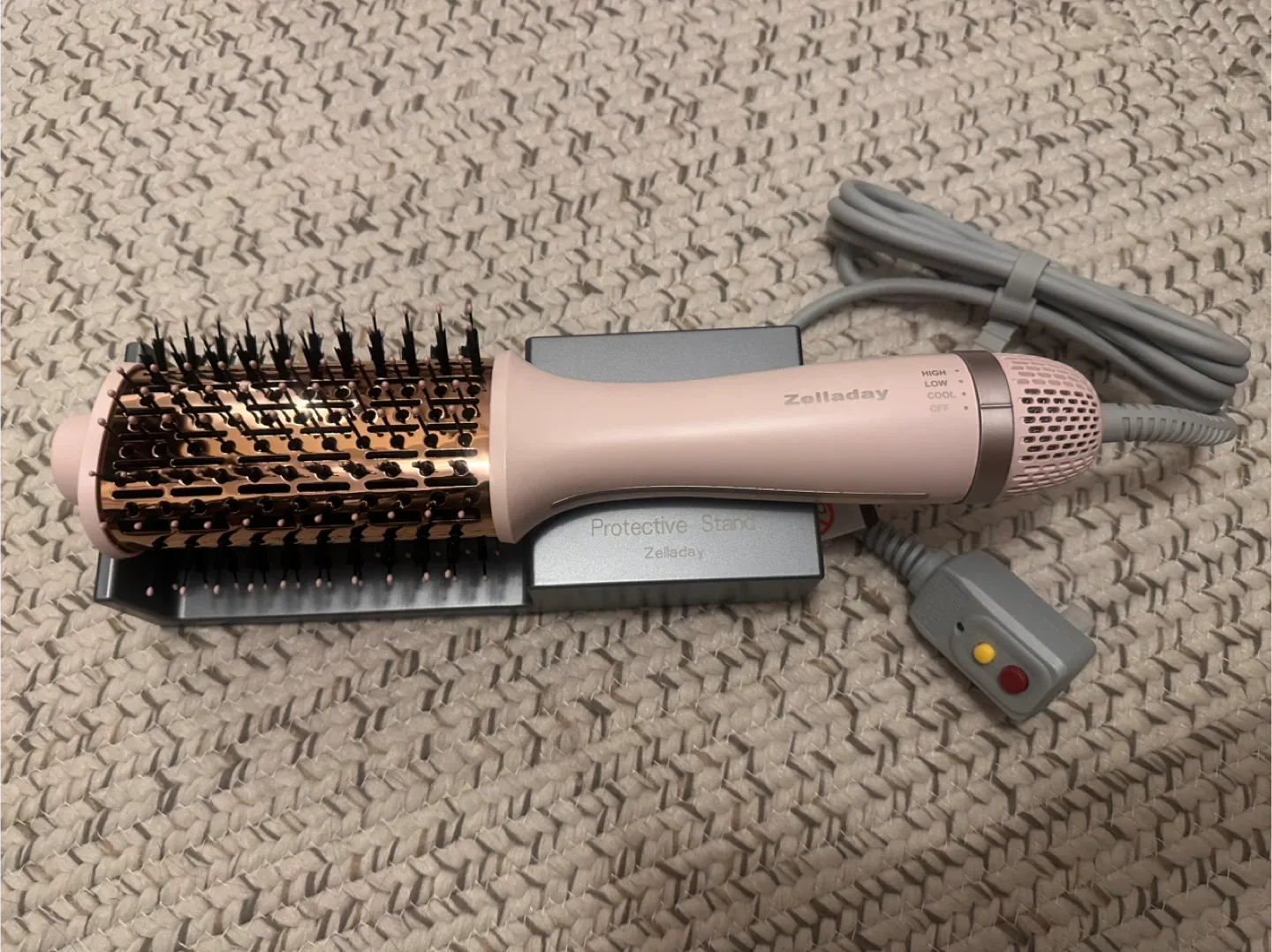 Zelladay Hot Air Brush - Brand New!