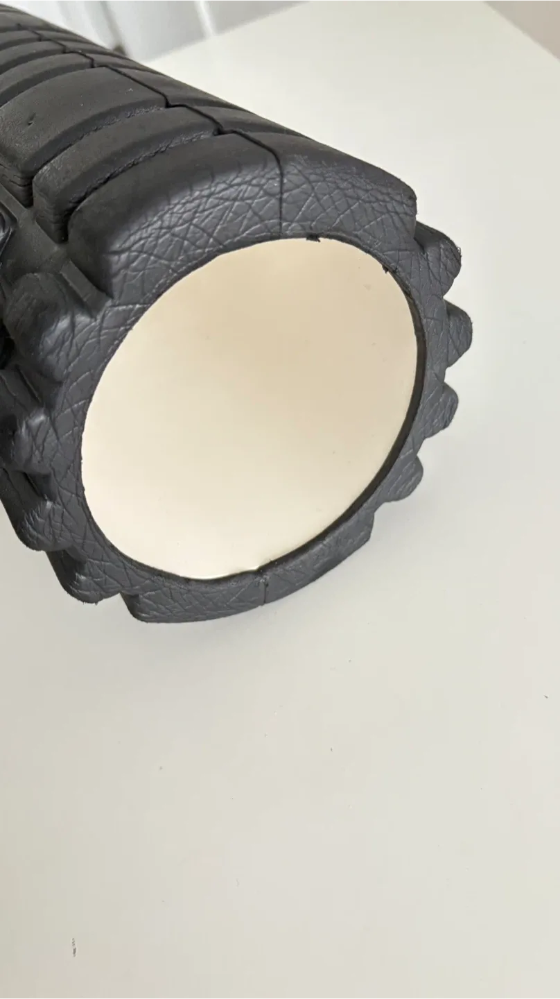 Black Foam Roller image indicator(3)