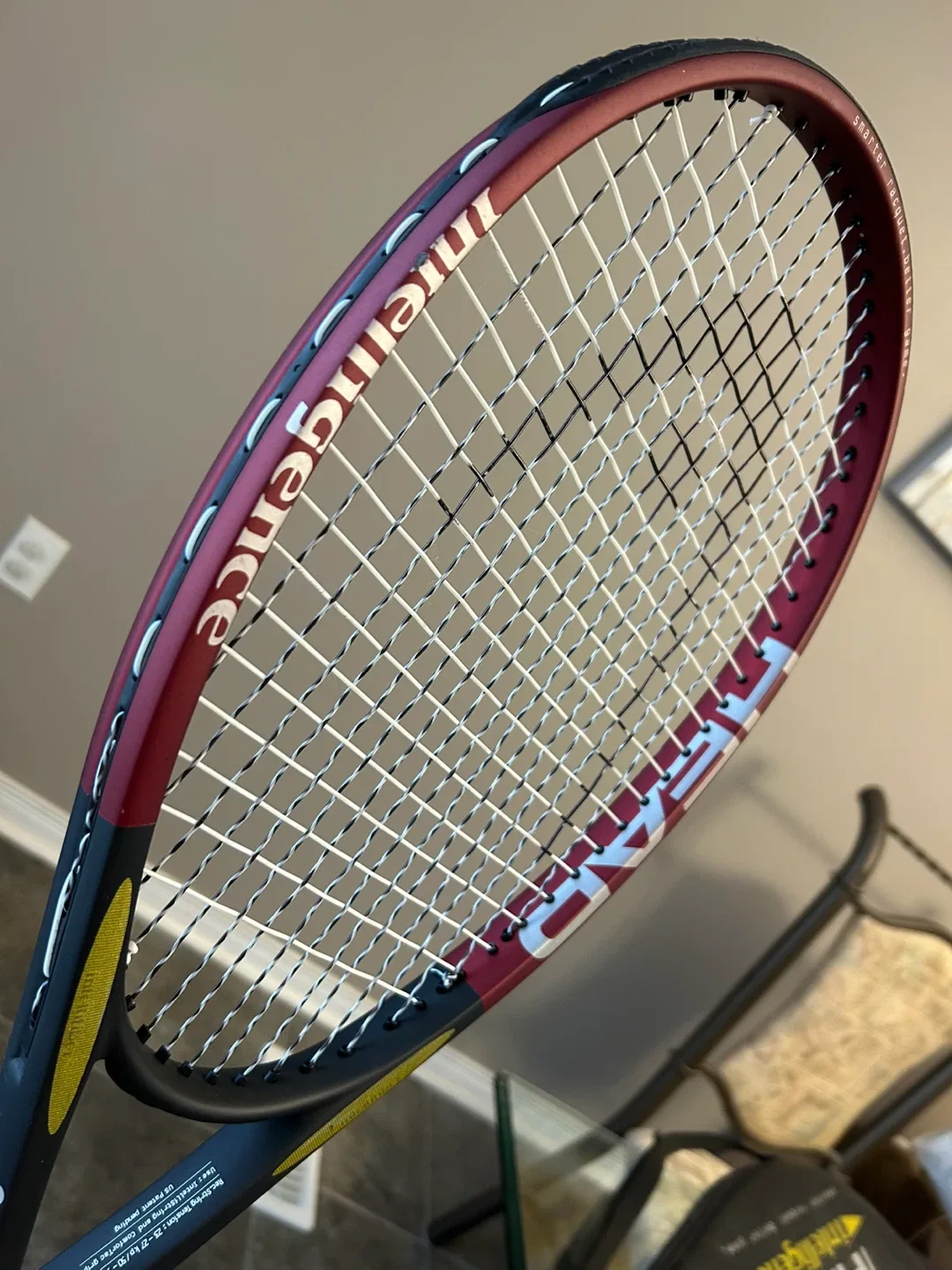 HEAD Intelligence i.S4 Midplus Tennis Racket (Austria) image indicator(6)