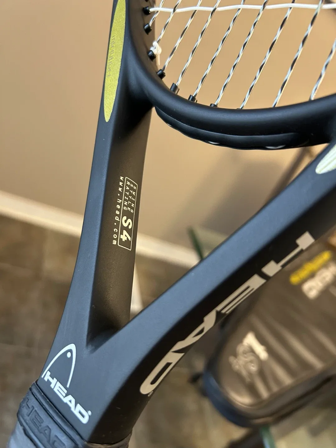 HEAD Intelligence i.S4 Midplus Tennis Racket (Austria) image indicator(5)