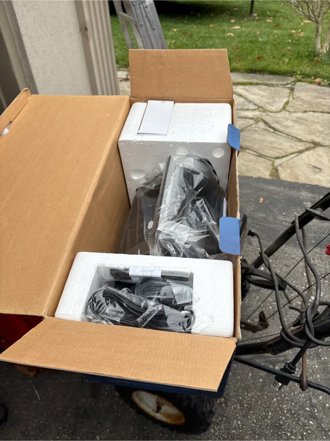 Sirius Satellite Radio Boombox - Plug & Play! image indicator(2)