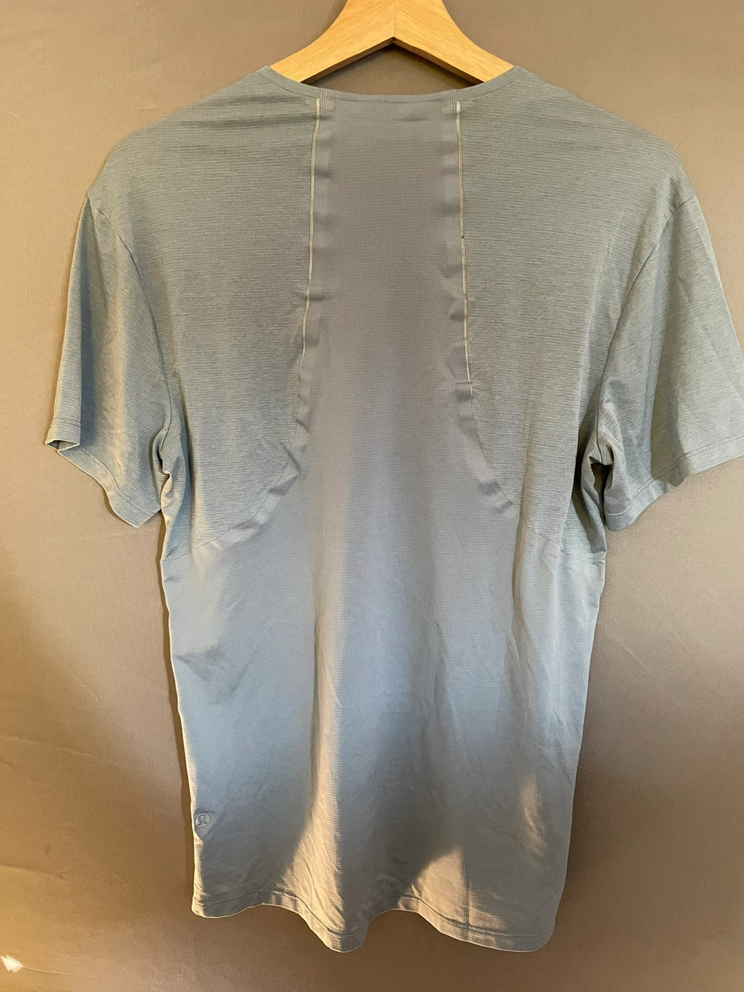 Lululemon Men's T-Shirt - photo 2