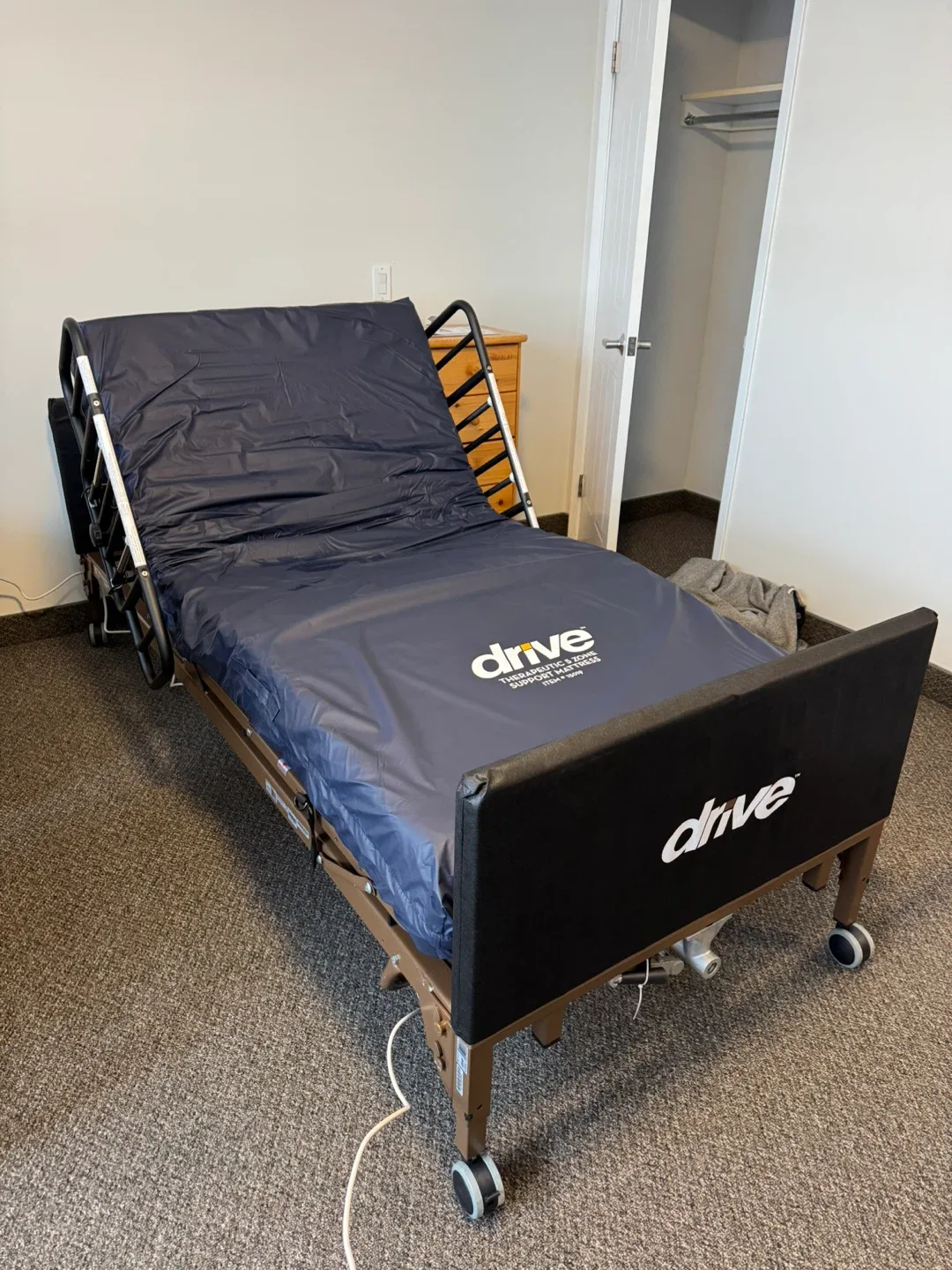 DRIVE MEDICAL HOSPITAL BED PACKAGE image indicator(6)