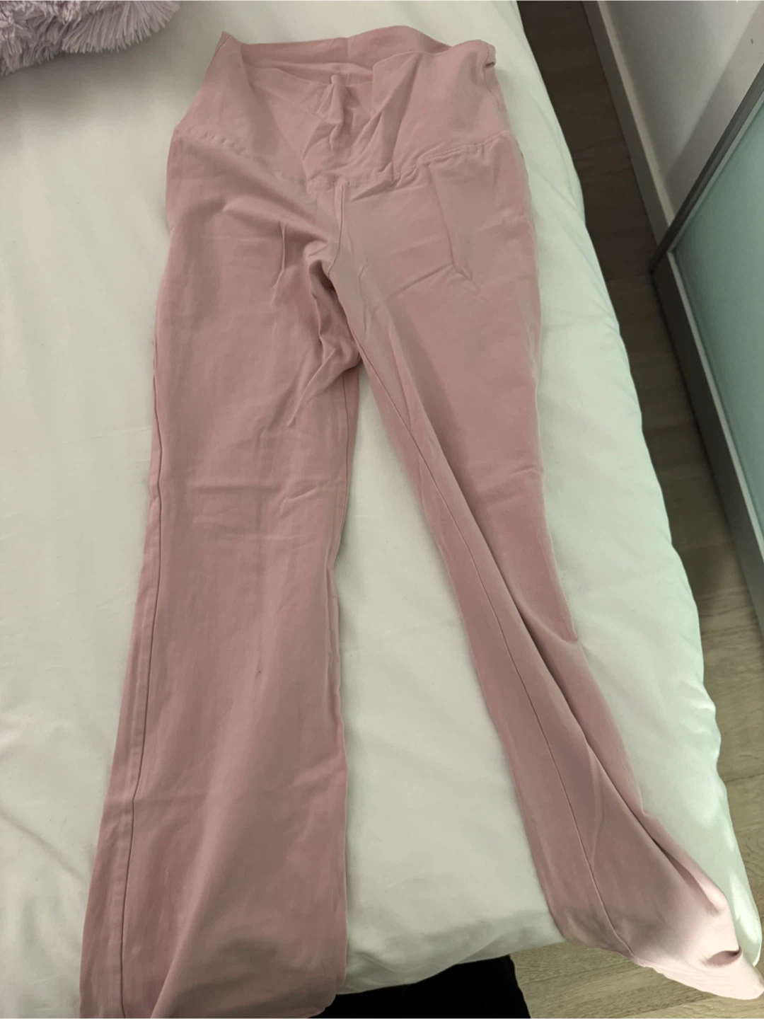 TNA Arritzia Flare Leggings - Size Small in short