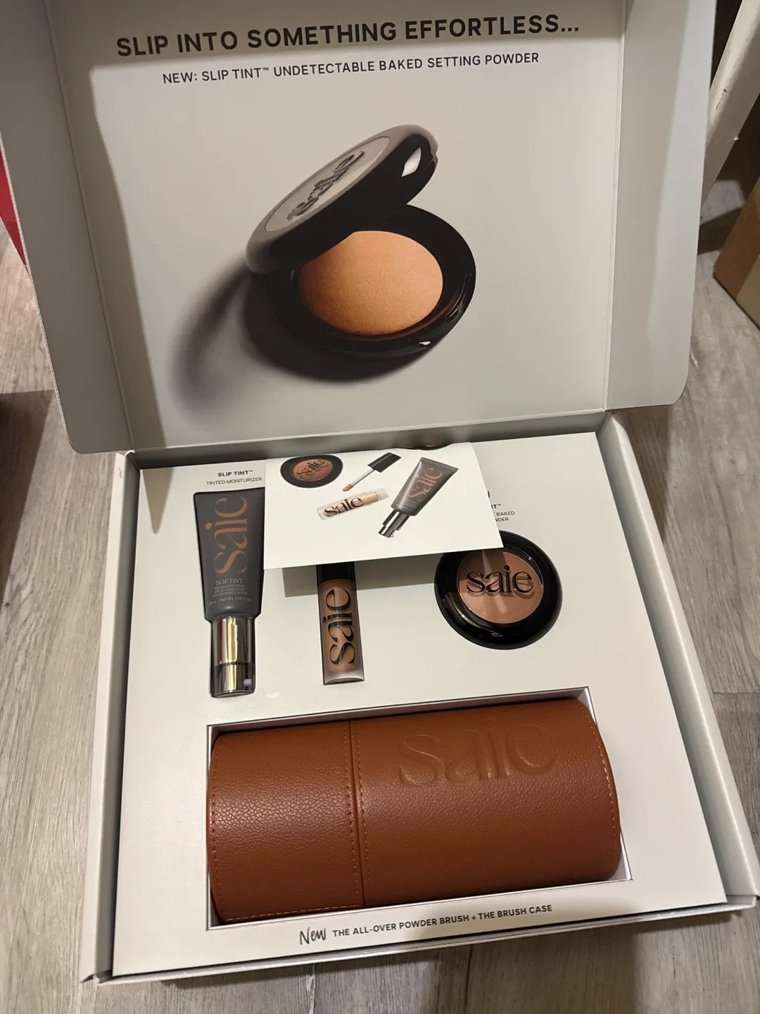 Saie Slip Tint Setting Powder