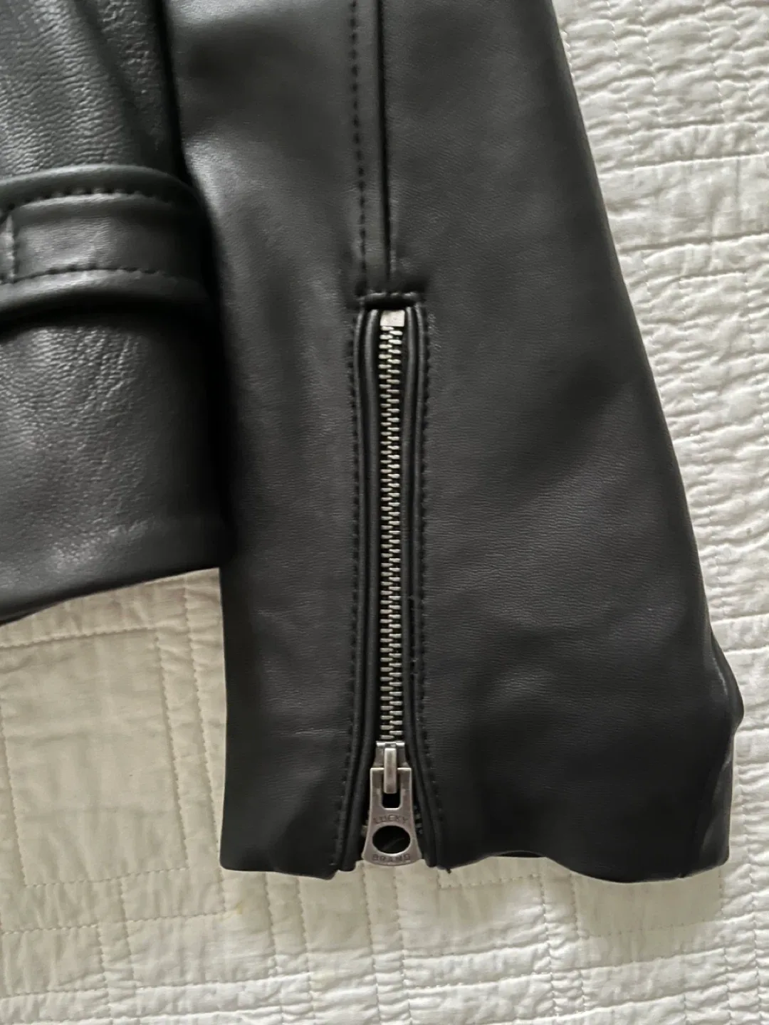 Women’s Genuine Leather Jacket - Size XL image indicator(3)