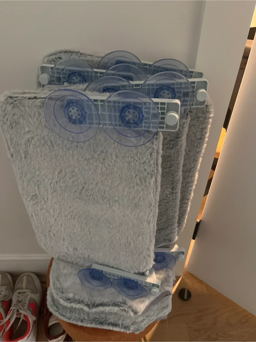 Nymock Foldable Cat Hammock - Plush & Comfy image indicator(3)