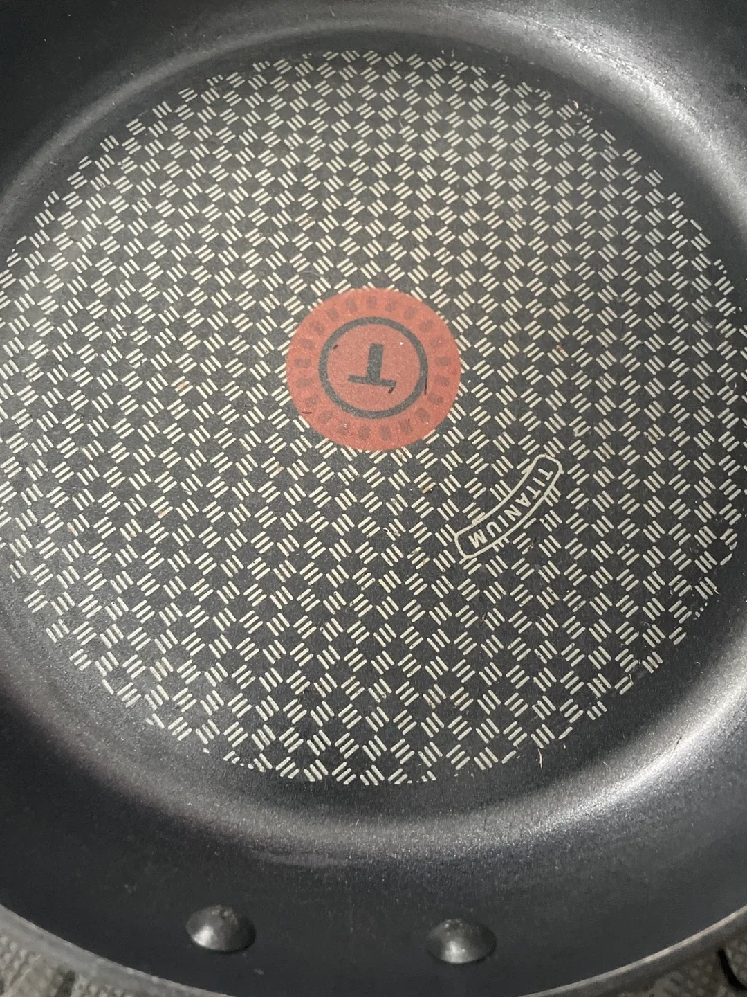 10.5 inches T-fal Titanium Nonstick Fry Pan