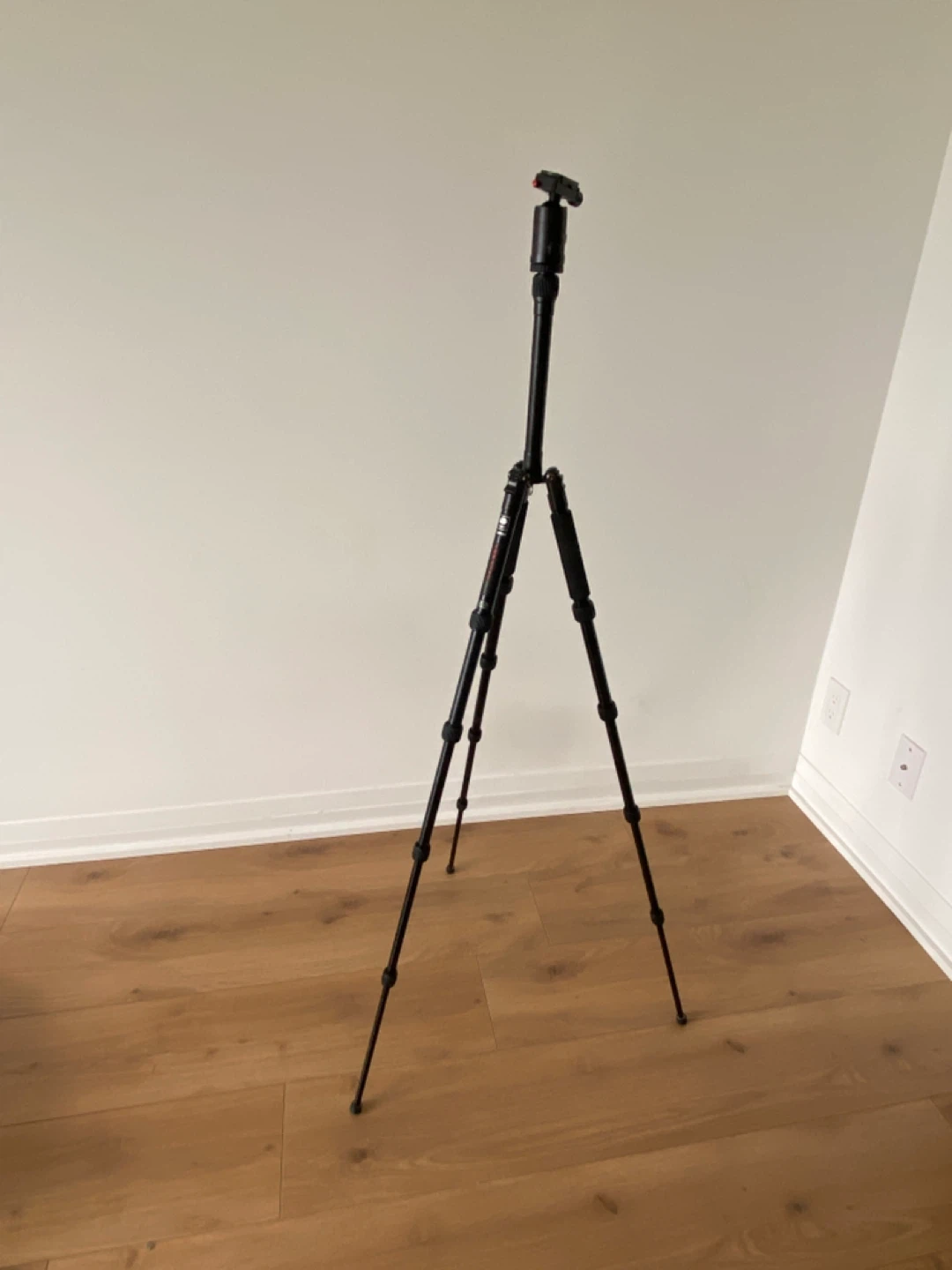 Sirui Camera Tripod - photo 3