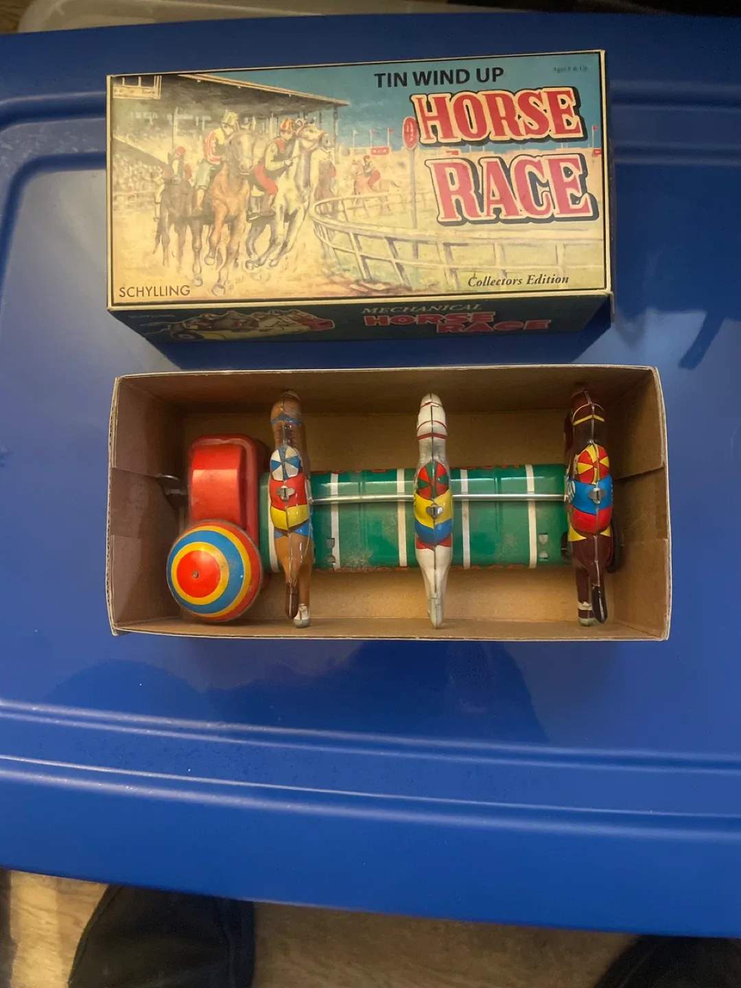 Schylling Tin Wind Up Horse Race - Collector's Edition image indicator(2)
