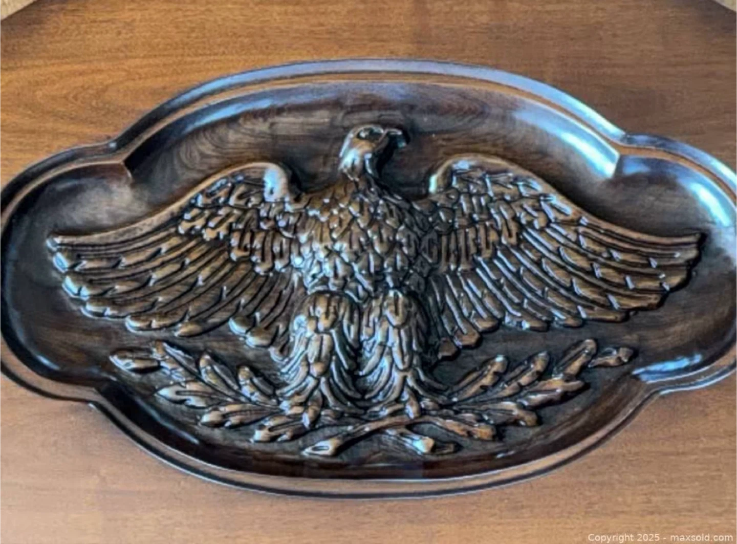 Vintage Eagle Carved Coffee Table - photo 4