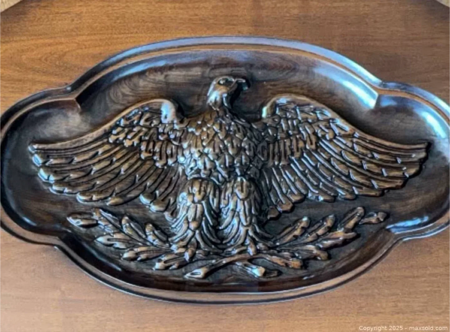 Vintage Eagle Carved Coffee Table image indicator(4)