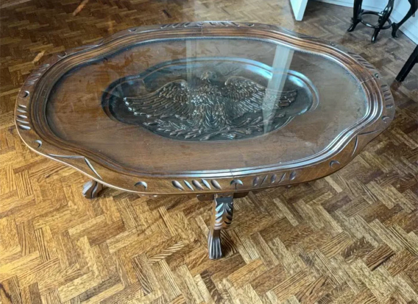 Vintage Eagle Carved Coffee Table image indicator(2)