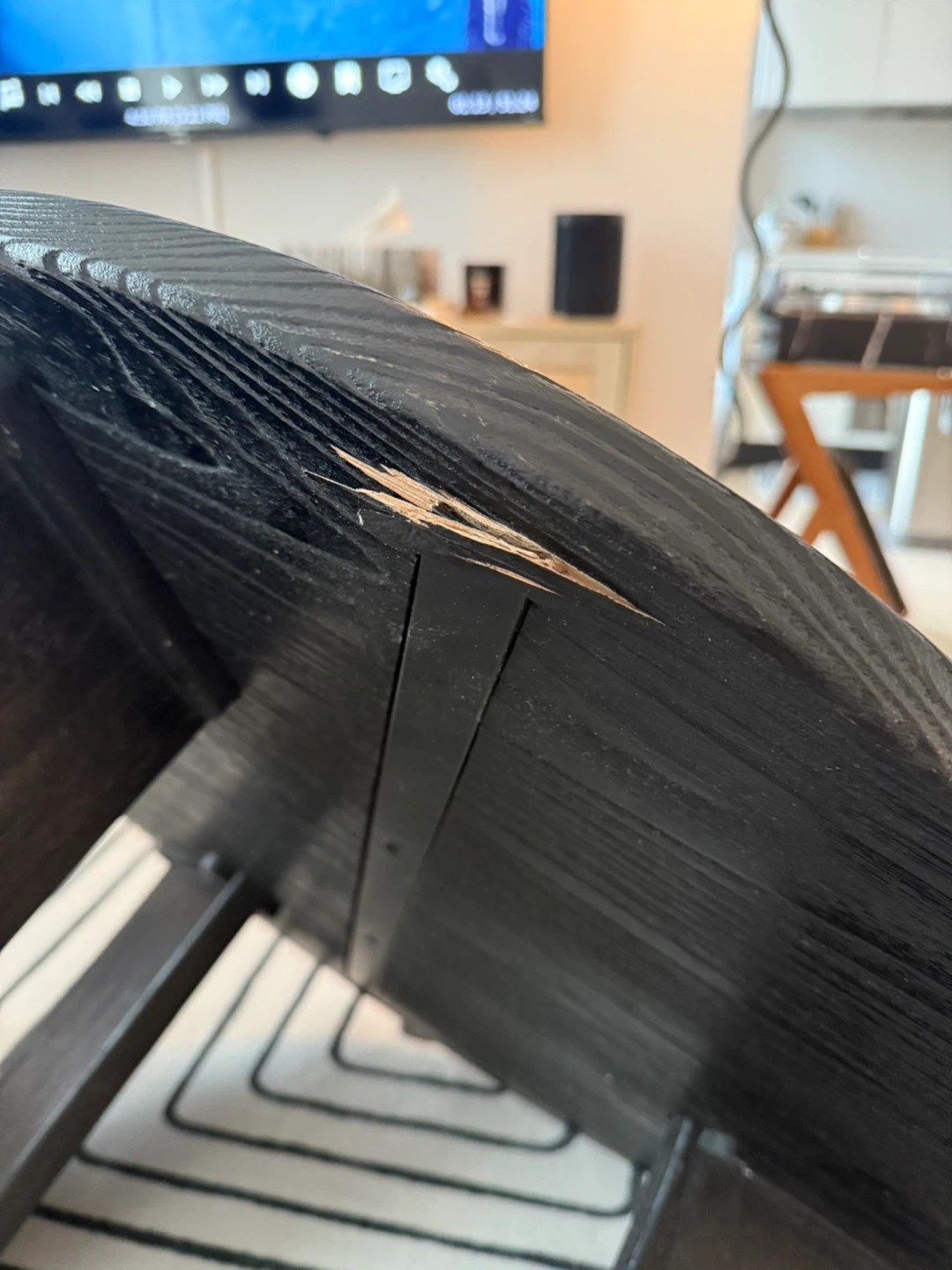Black Round Coffee Table - photo 2