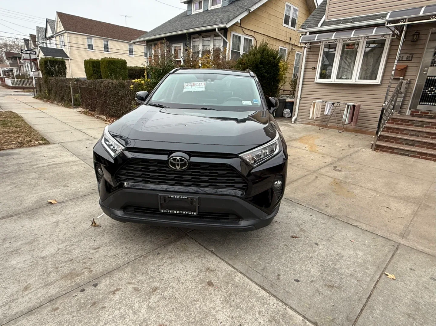 Black Toyota RAV4 SLE 2019 MODEL image indicator(4)