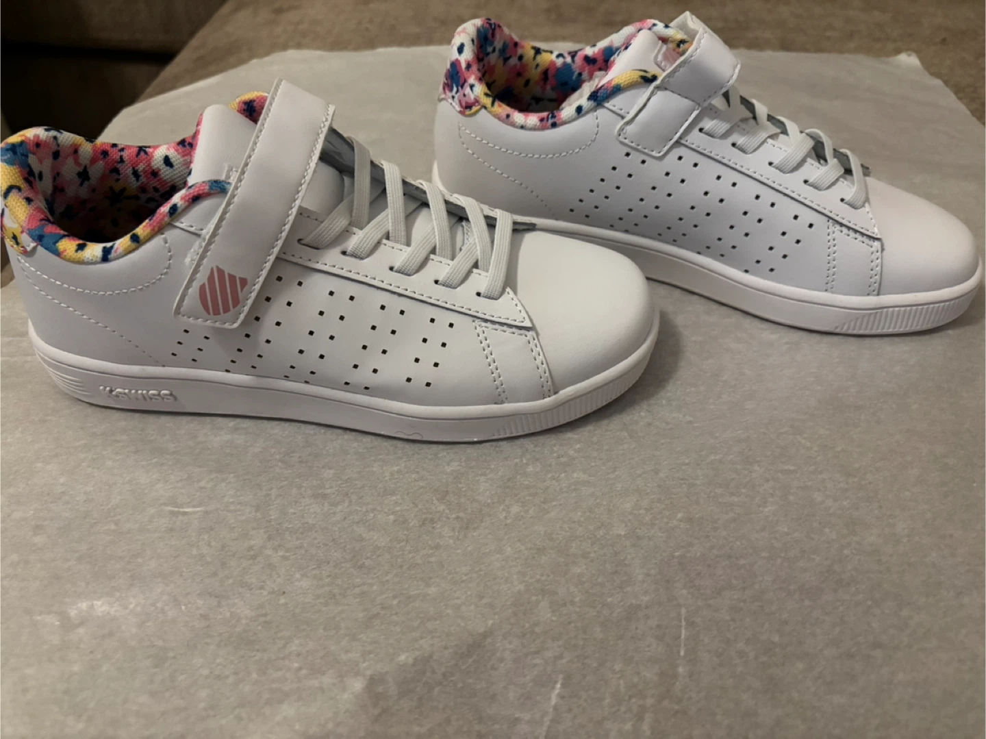 K-Swiss Little Girls Court Casper Sneakers size 3M - photo 5