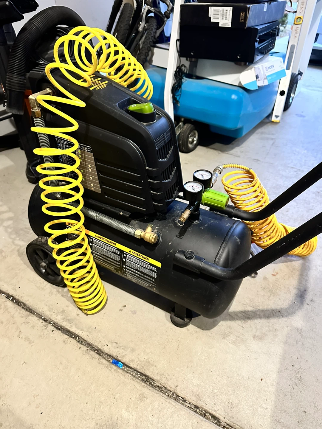 Blue Hawk Air Compressor - photo 3
