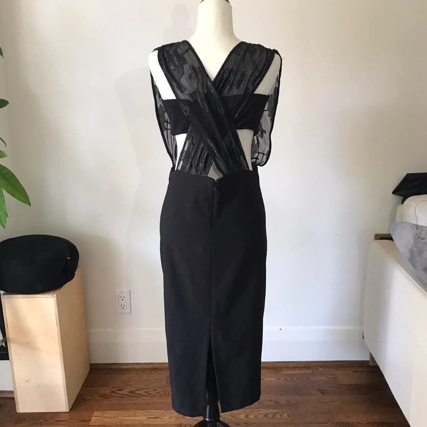 Dynamite Black Dress, Size L image indicator(2)