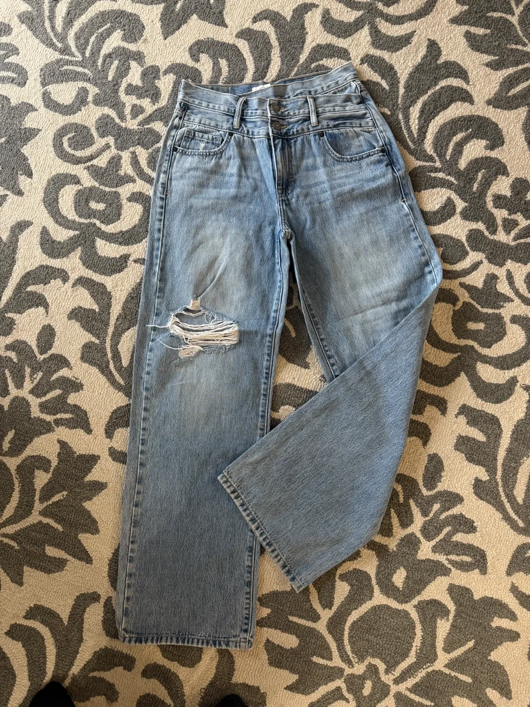 Hidden Los Angeles Distressed Jeans, Size 27