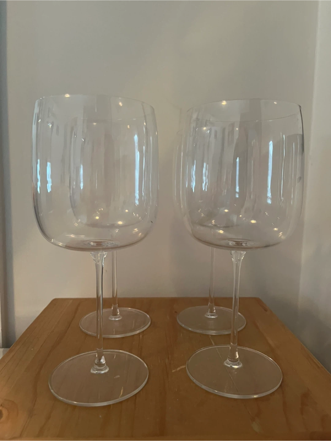 Wine glasses - set of 4