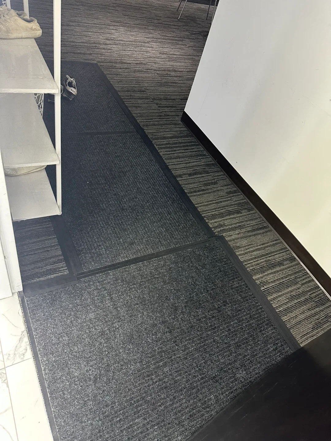 All season indoor/outdoor mat 90cm/120cm 3 pcs available image indicator(2)