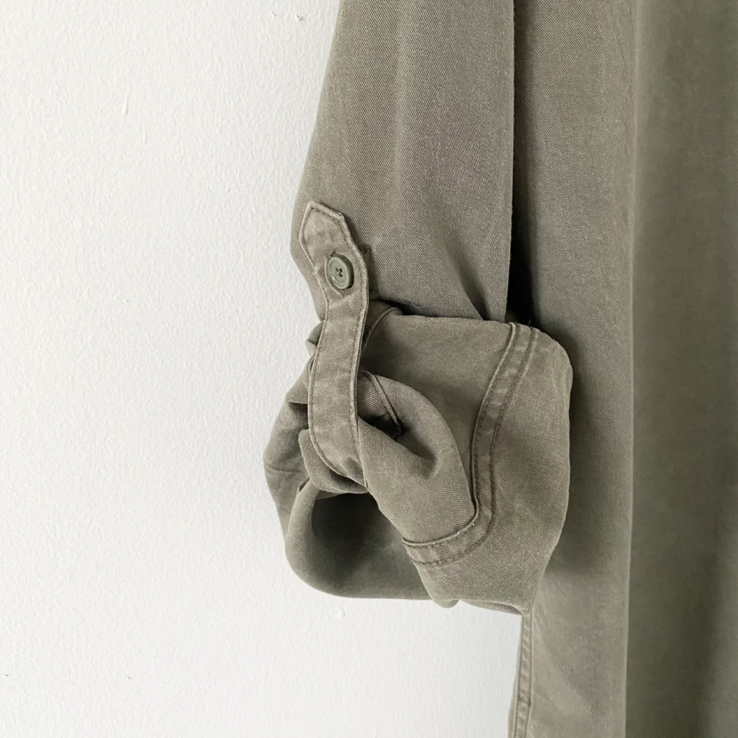 Aritzia Babaton Utility Shirt image indicator(4)