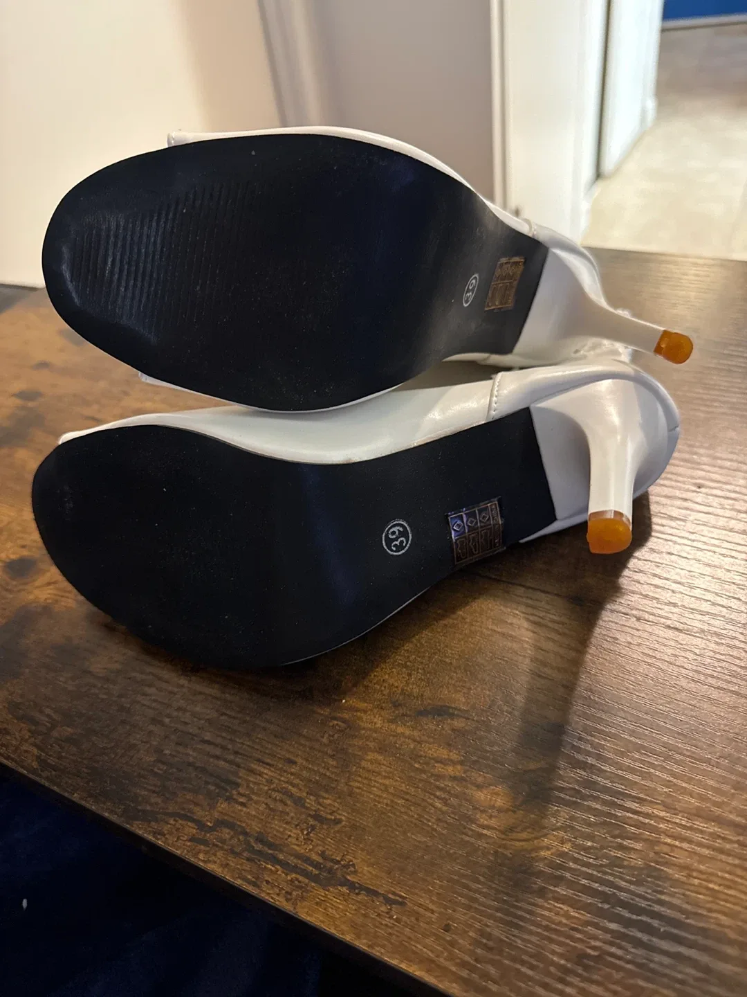 White Lace Up Heels Size 39 image indicator(5)