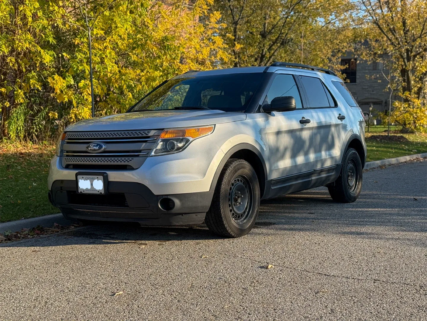 Ford Explorer SUV image indicator(2)