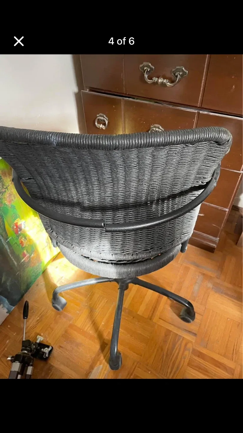 IKEA GREGOR Wicker Swivel Office Chair image indicator(2)