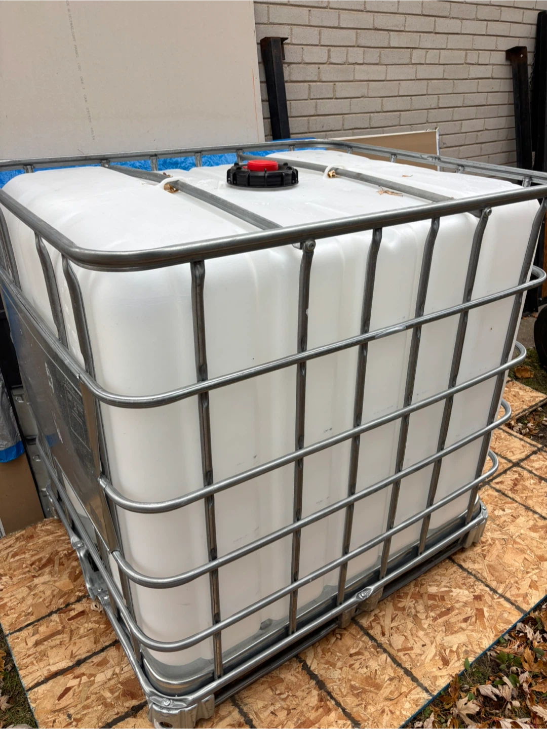 water tank - photo 2