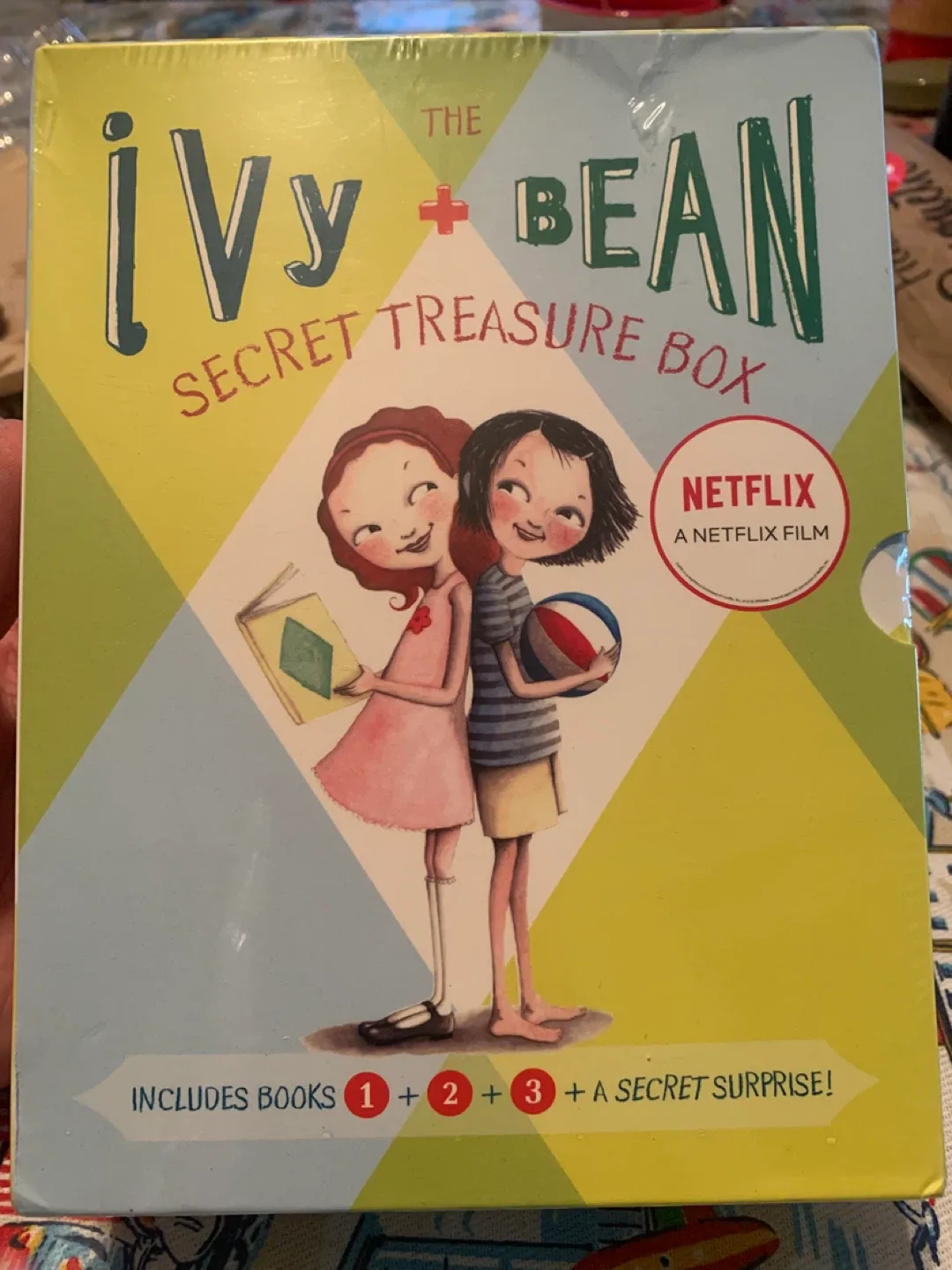Ivy + Bean Secret Treasure Box Set (Books 1-3)
