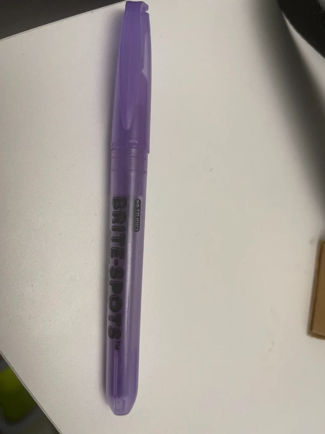 Studio Brite-Spots Highlighter - Purple