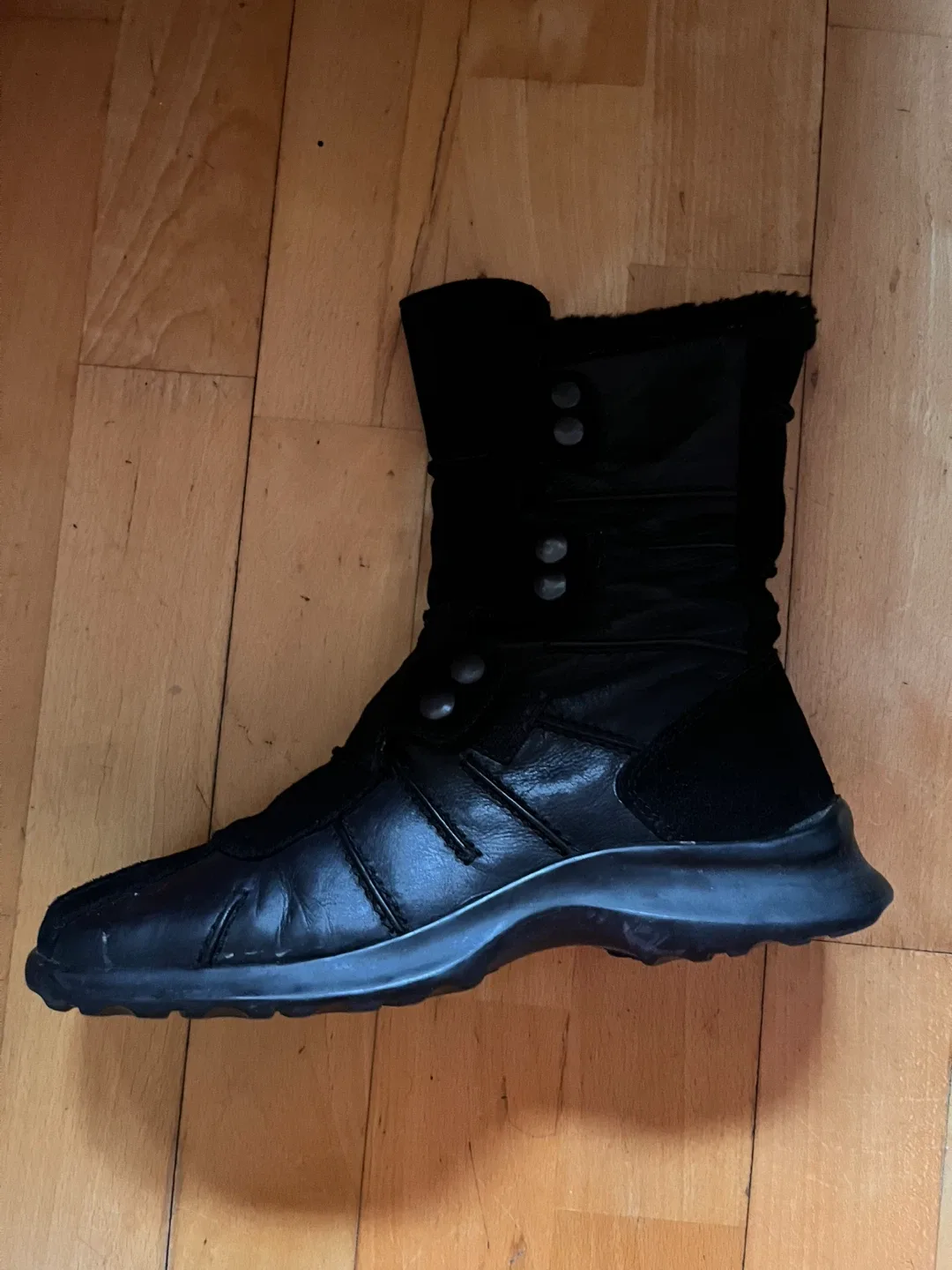 B2 Black Winter Boots - Size  37