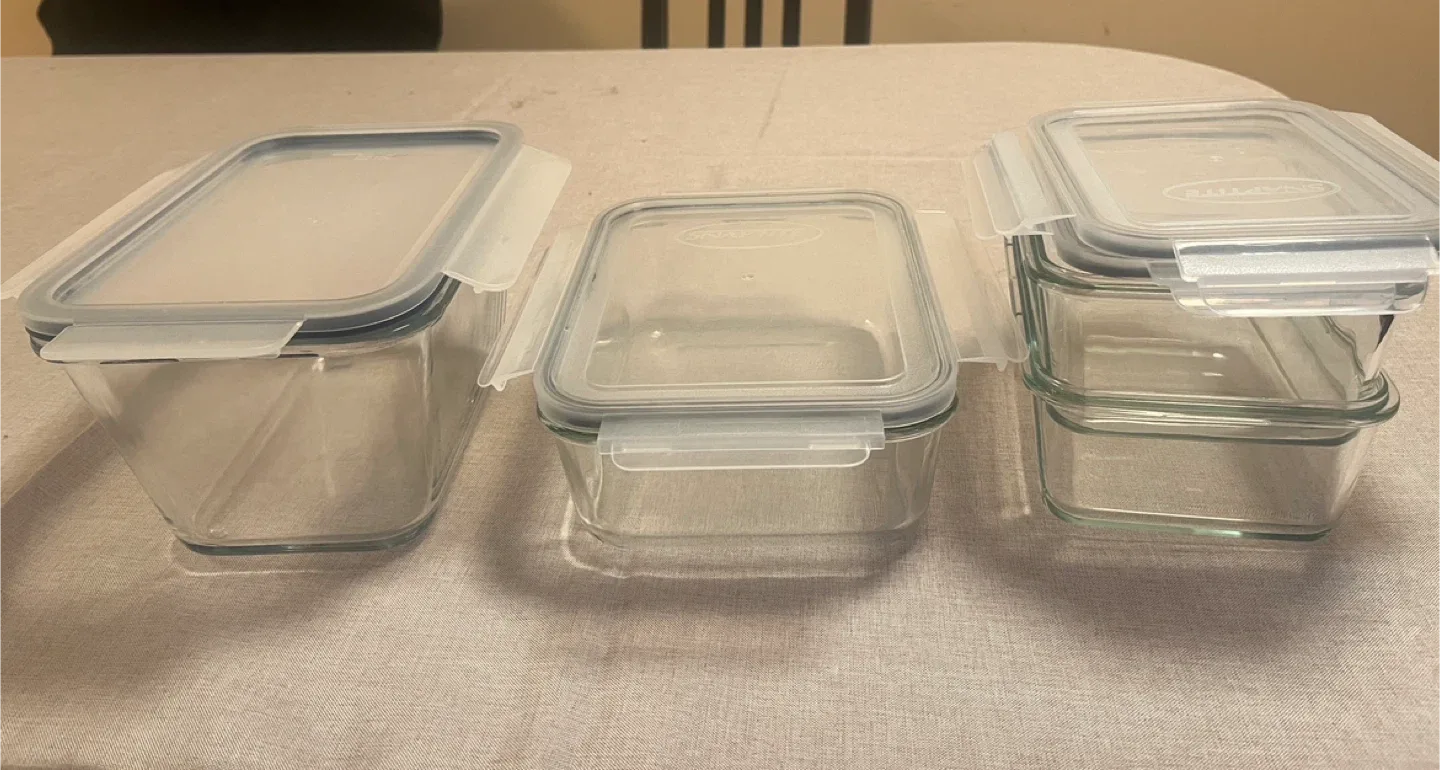 4 Glass Food Containers image indicator(2)