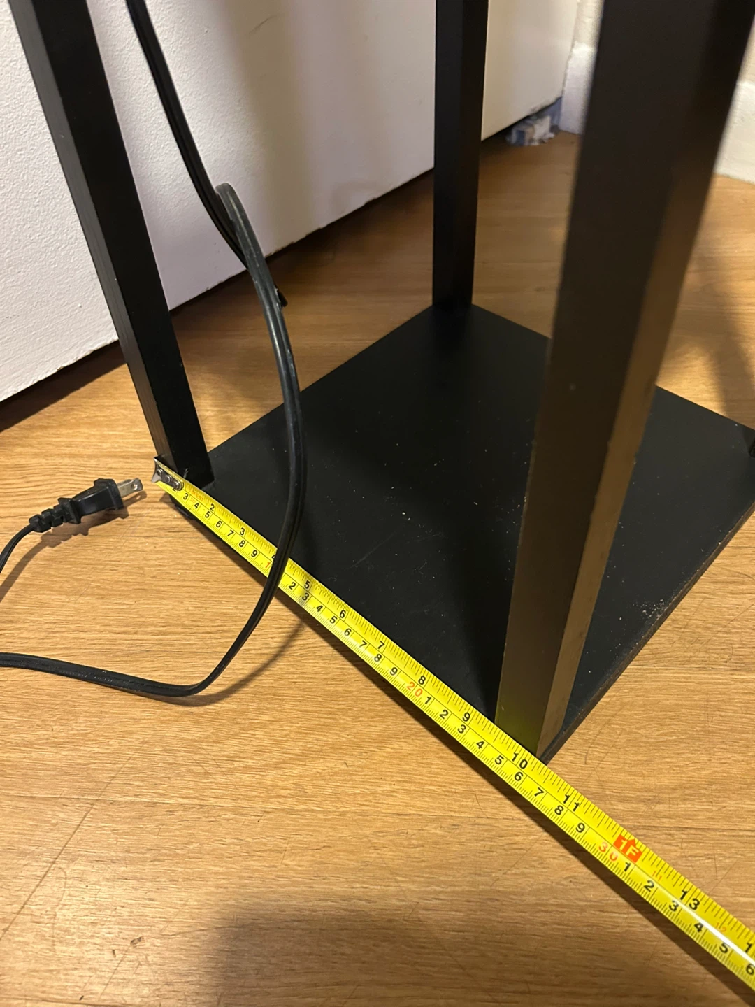 Black Shelf Floor Lamp - photo 3