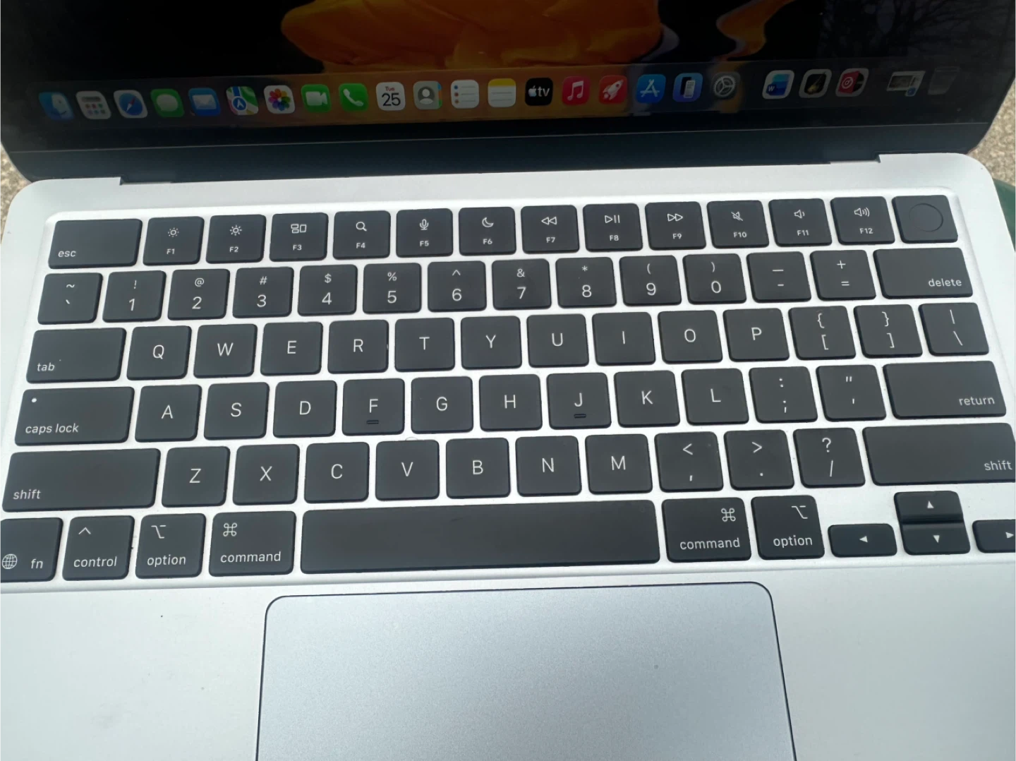 MacBook Air - photo 5