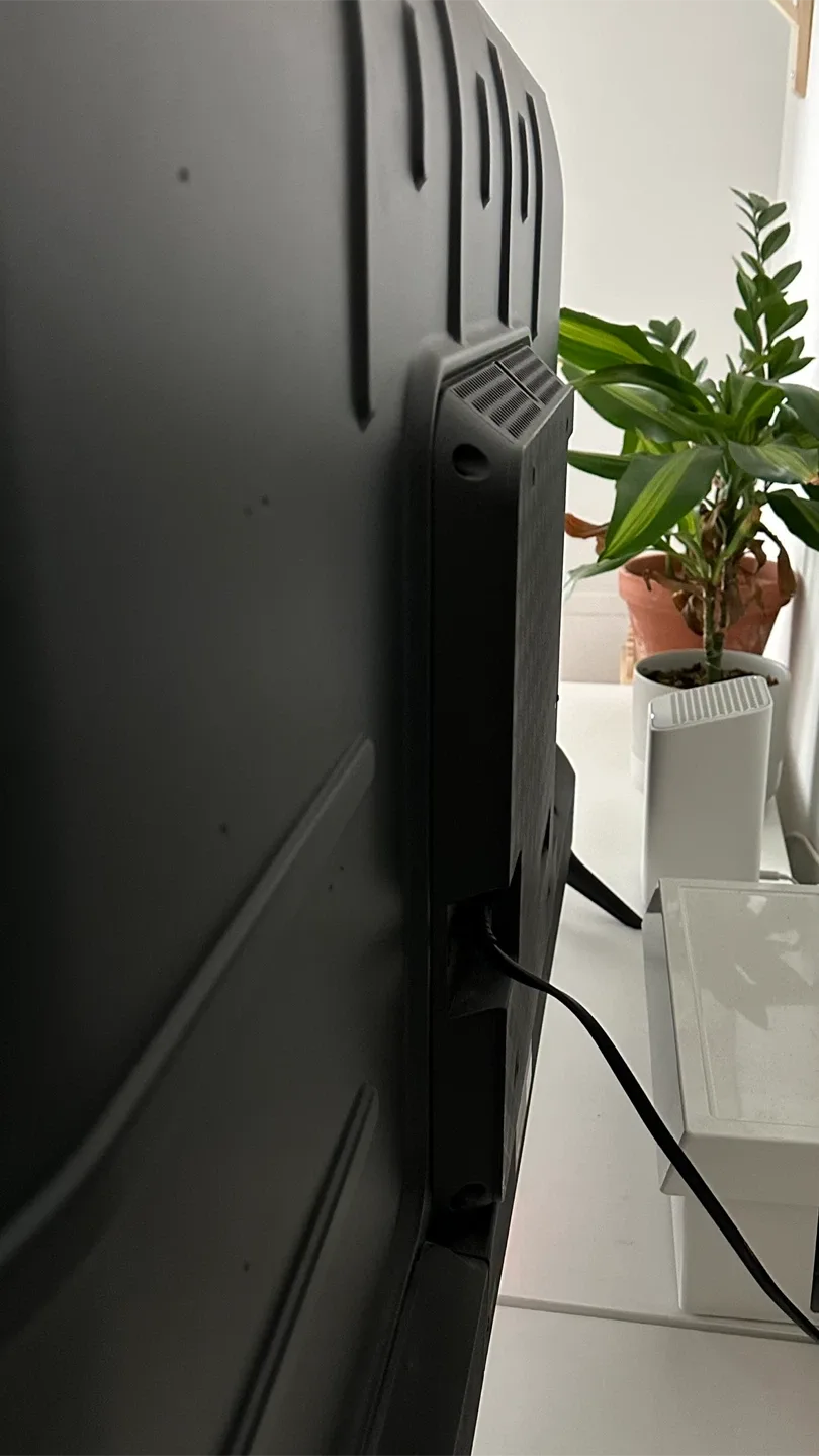 4K Resolution TV with Dolby Vision HDR image indicator(3)