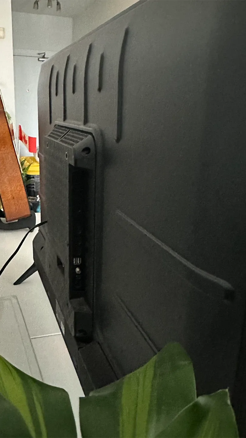 4K Resolution TV with Dolby Vision HDR image indicator(2)