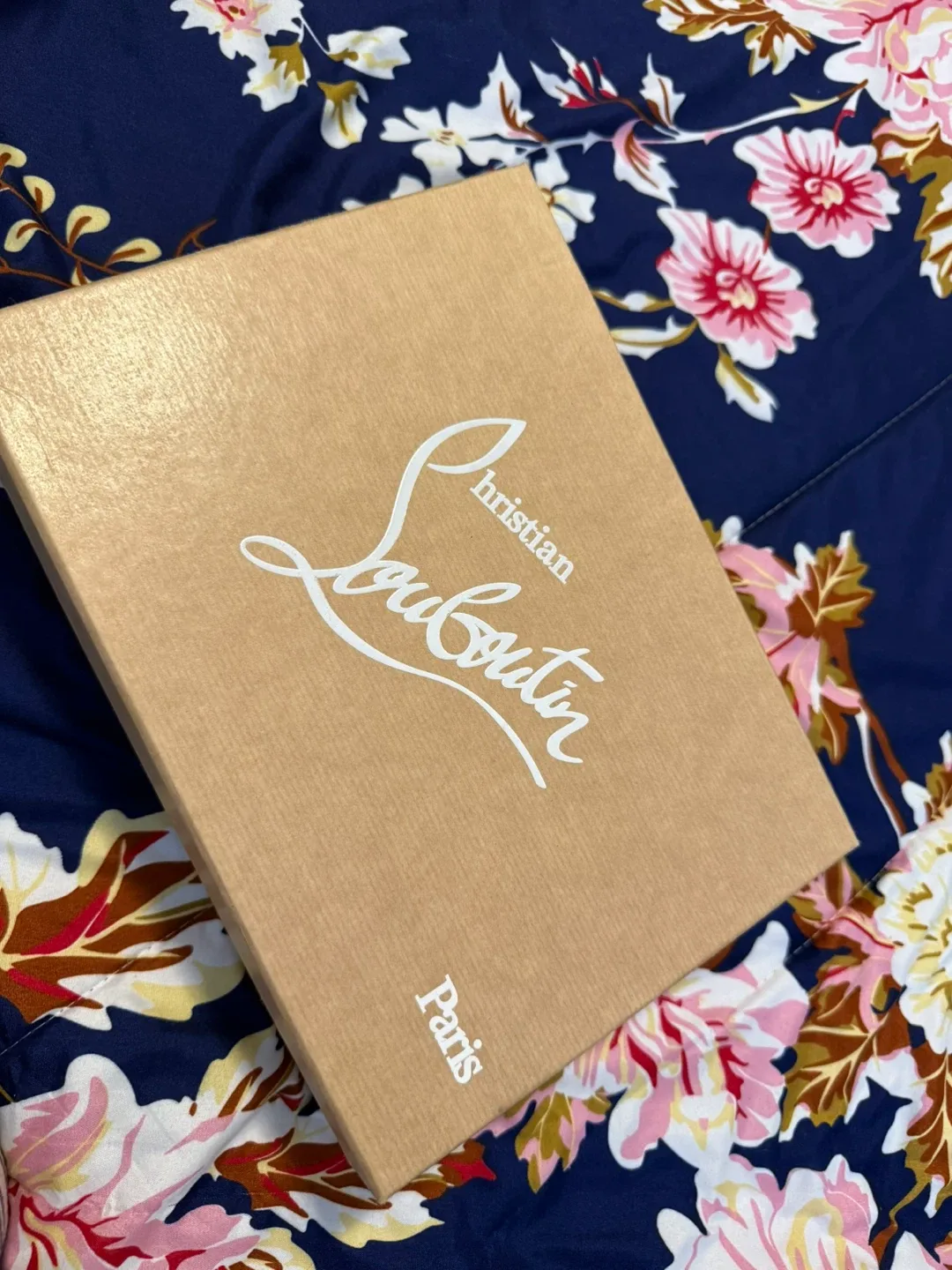 Christian Louboutin Black Patent Leather Heels image indicator(3)