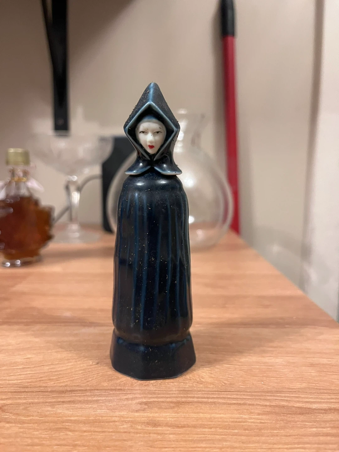 Vintage Mulher de Capote Liqueur Bottles (empty) - photo 2