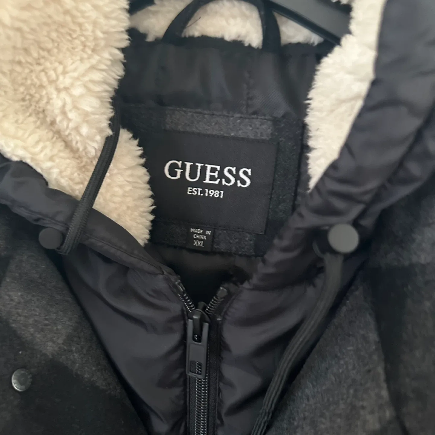 Guess XXL Gray/Black Plaid Jacket image indicator(2)