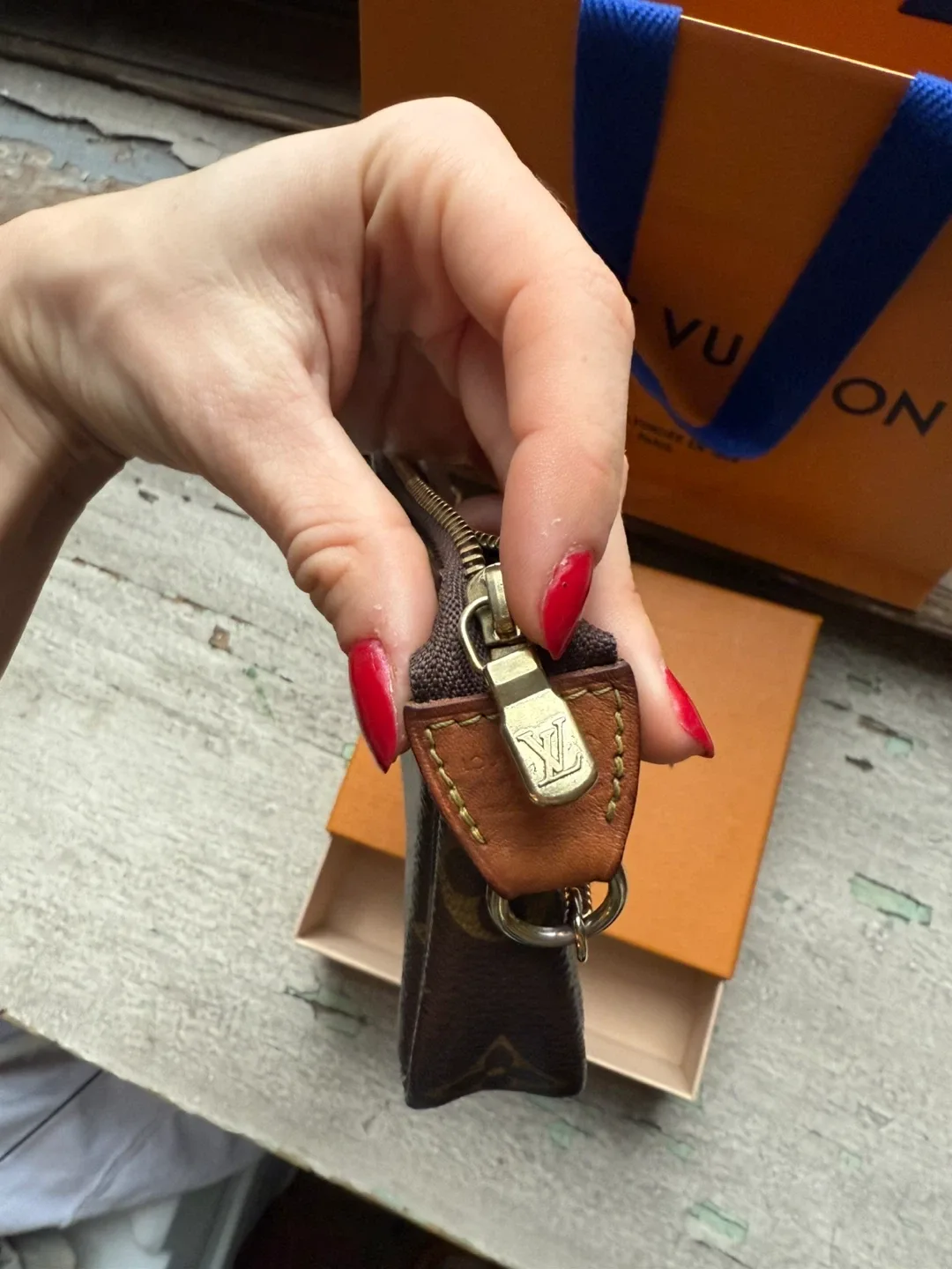 Louis Vuitton Monogram Key Pouch wallet image indicator(6)